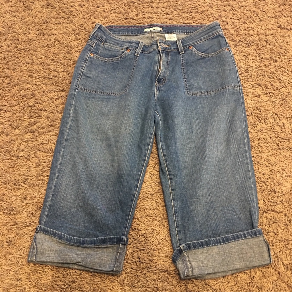 Levi capris